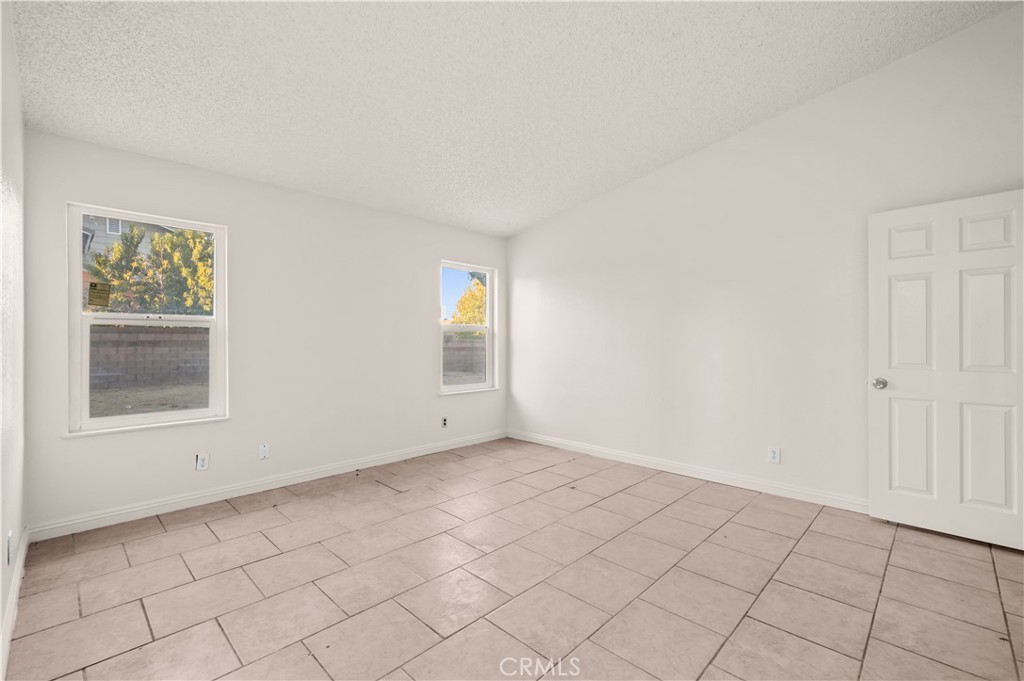 2101 Forry Property Photo 16