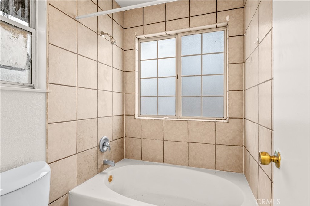 2101 Forry Property Photo 18