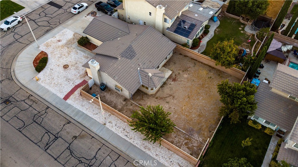 2101 Forry Property Photo 31