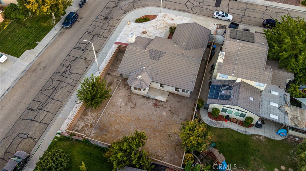 2101 Forry Property Photo 32