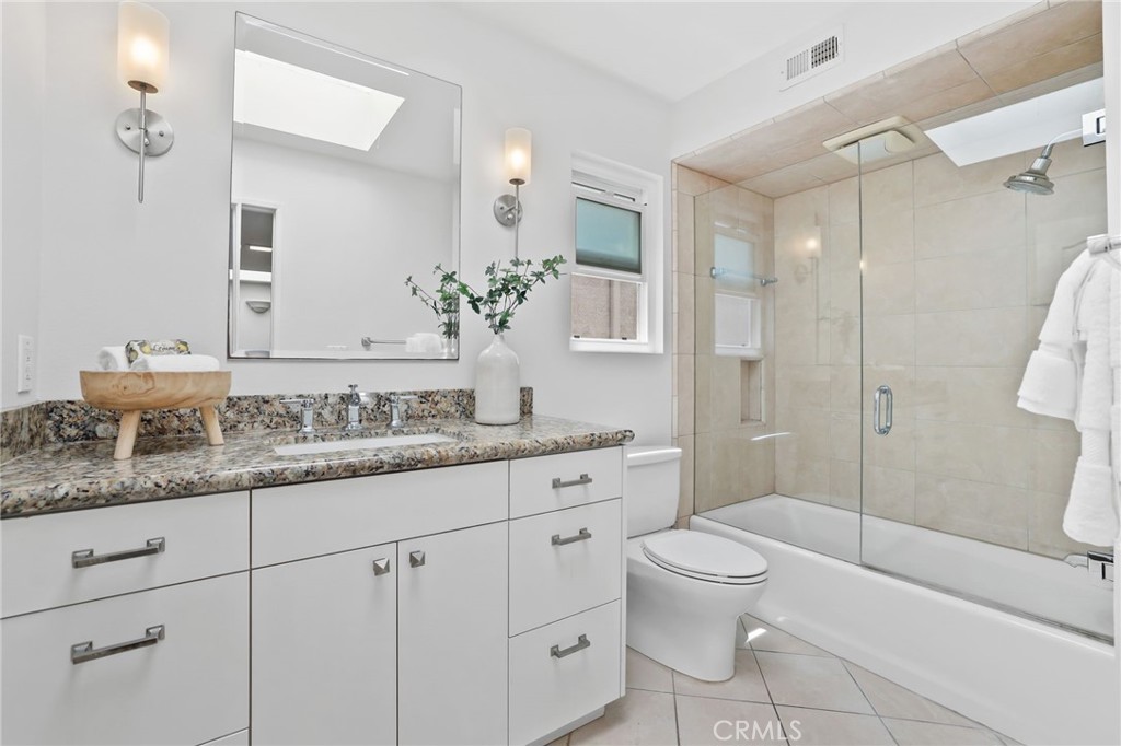 126 8th Property Photo 27