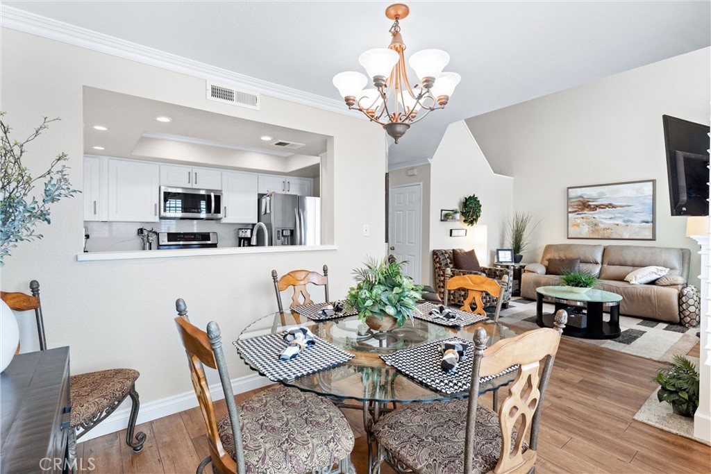 1037 S Daybreak Court Property Photo 12