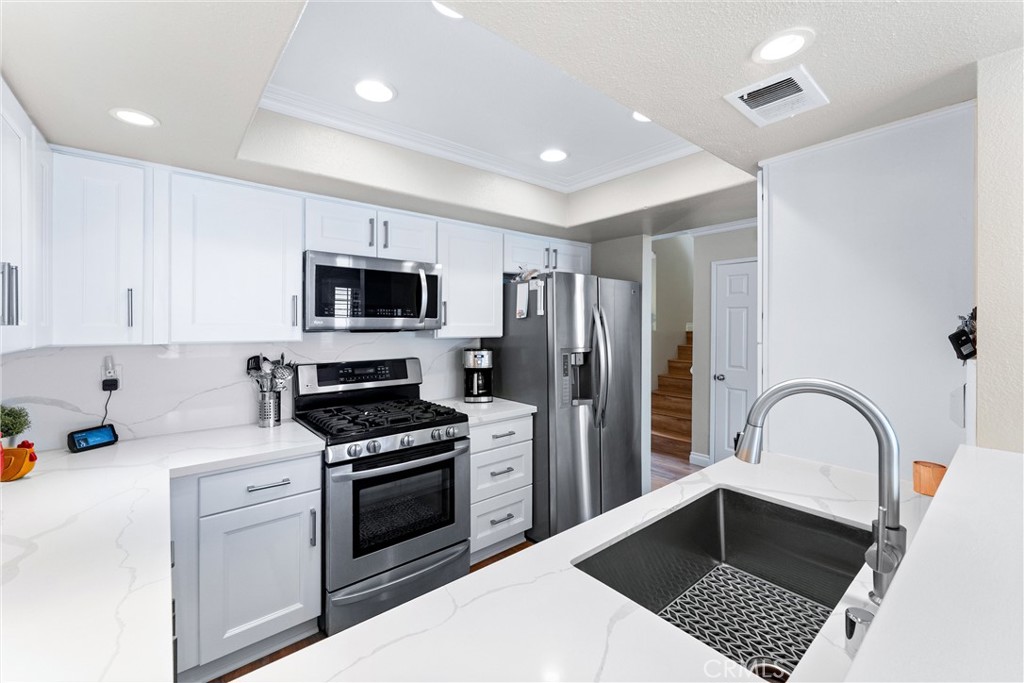 1037 S Daybreak Court Property Photo 14