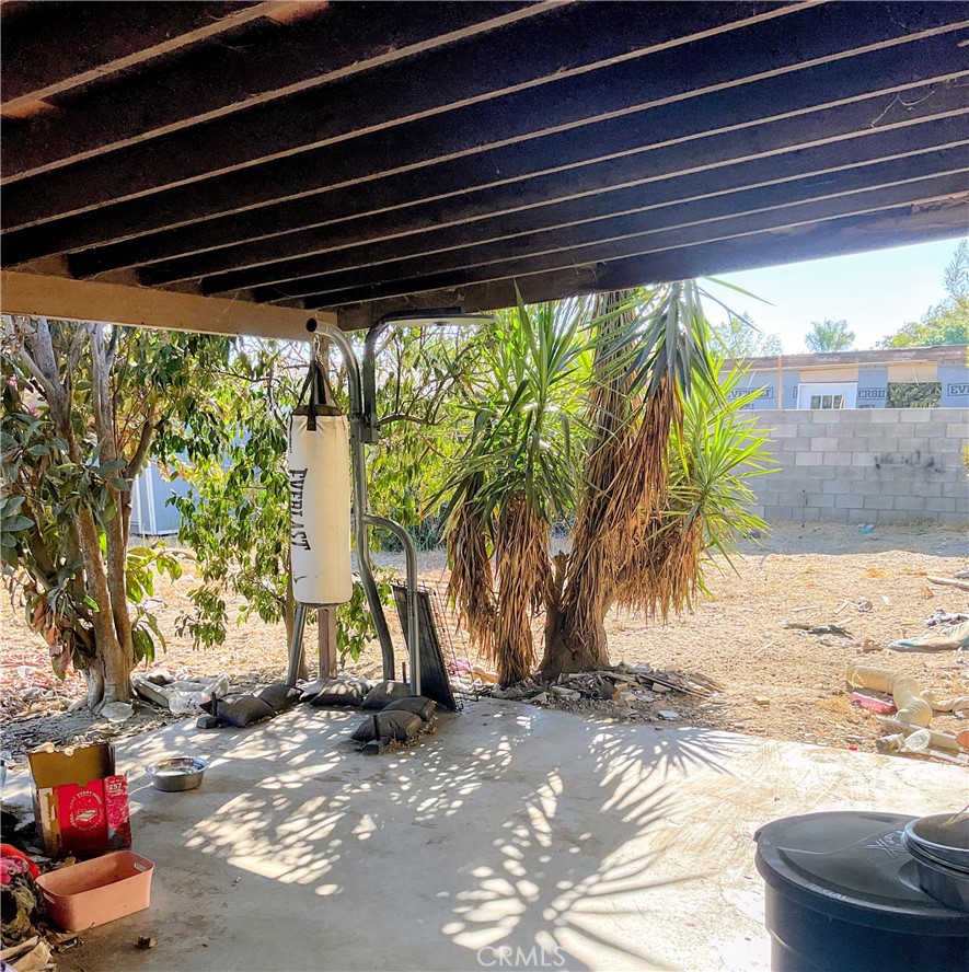 17669 Pinedale Property Photo 6