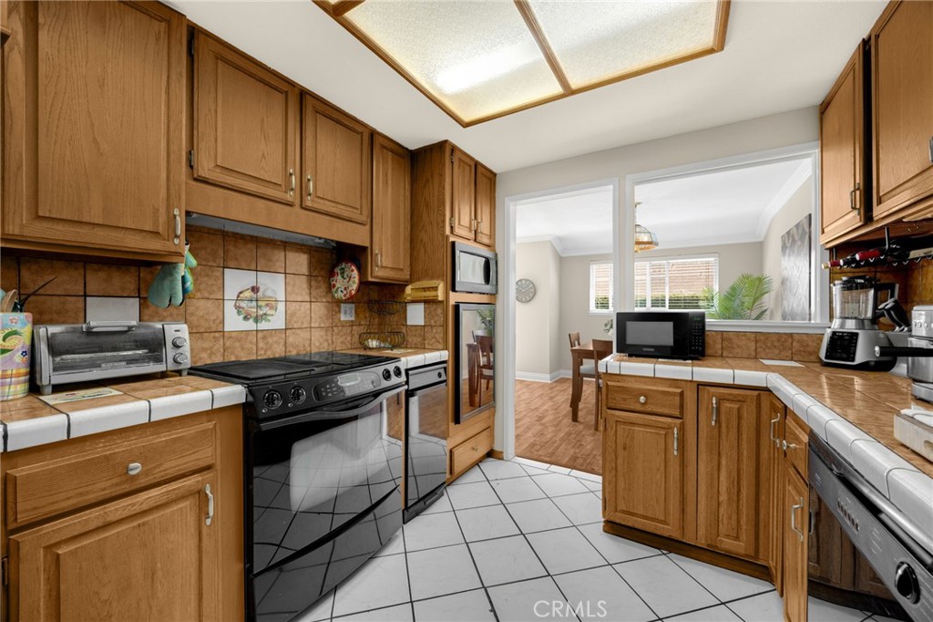 1348 Orleans Drive Property Photo 11