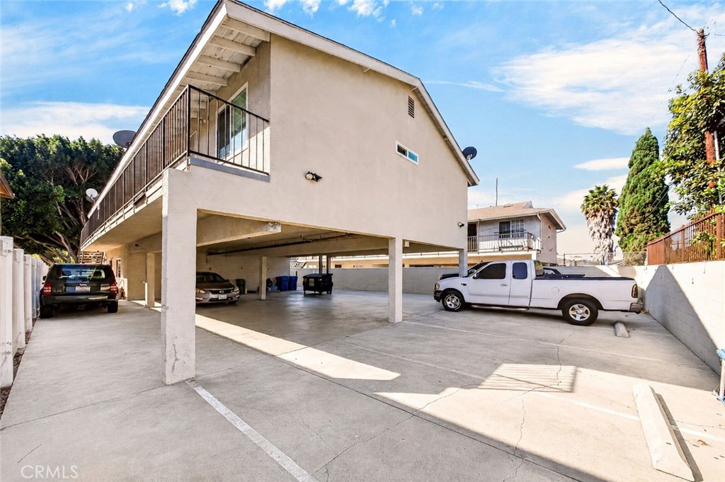 1527 Torrance Property Photo 2
