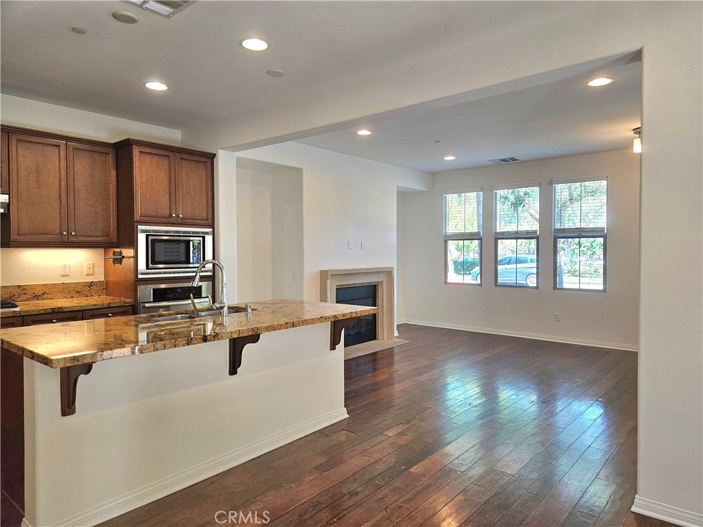 72 Scarlet Bloom Property Photo 3