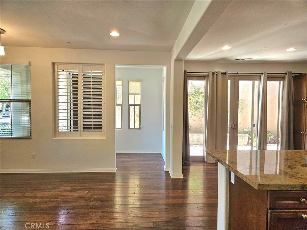 72 Scarlet Bloom Property Photo 6