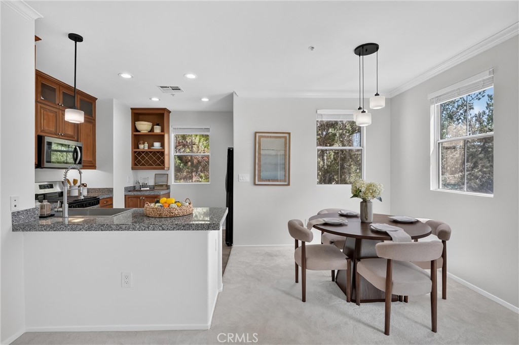 3422 Watermarke Property Photo 13