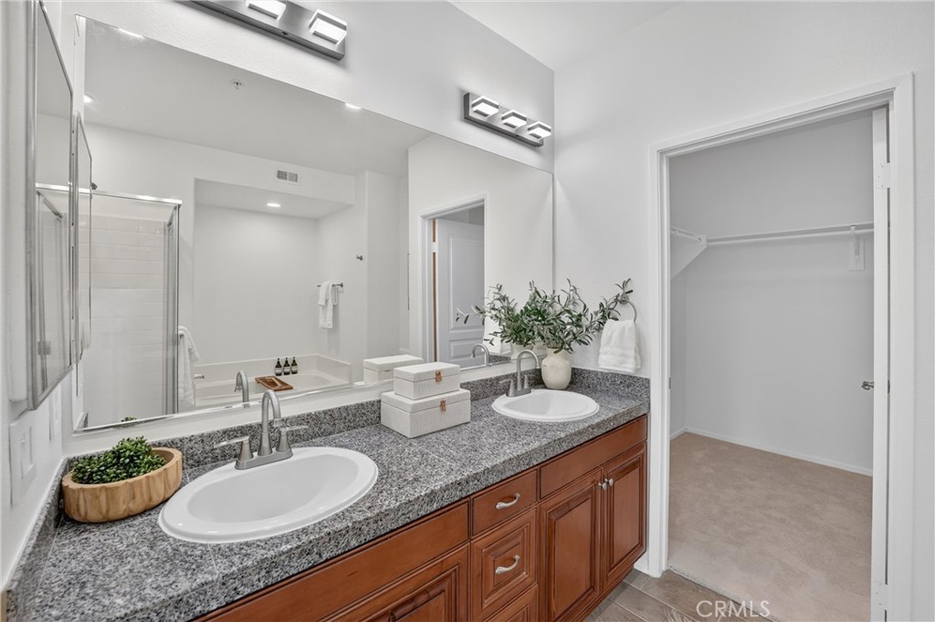 3422 Watermarke Property Photo 38
