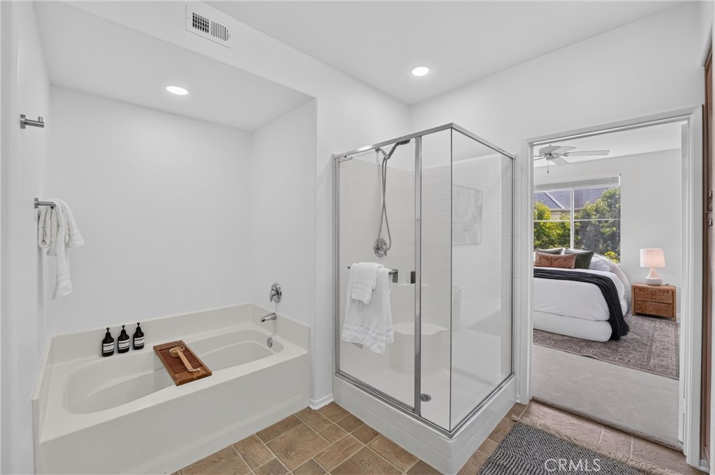 3422 Watermarke Property Photo 40