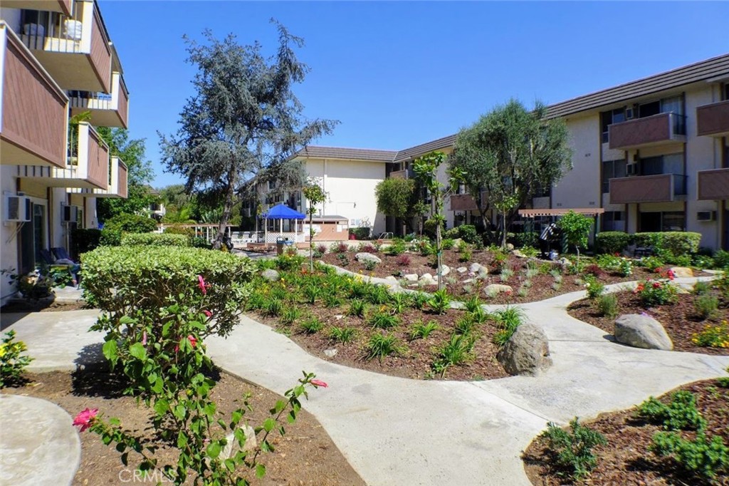5585 E Pacific Coast Highway 240 Property Photo 1