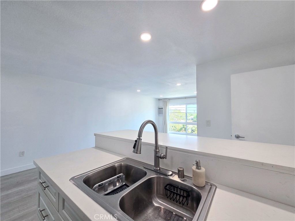 5585 E Pacific Coast Highway 240 Property Photo 8