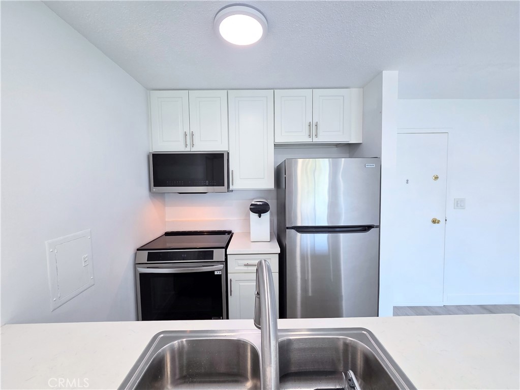 5585 E Pacific Coast Highway 240 Property Photo 11
