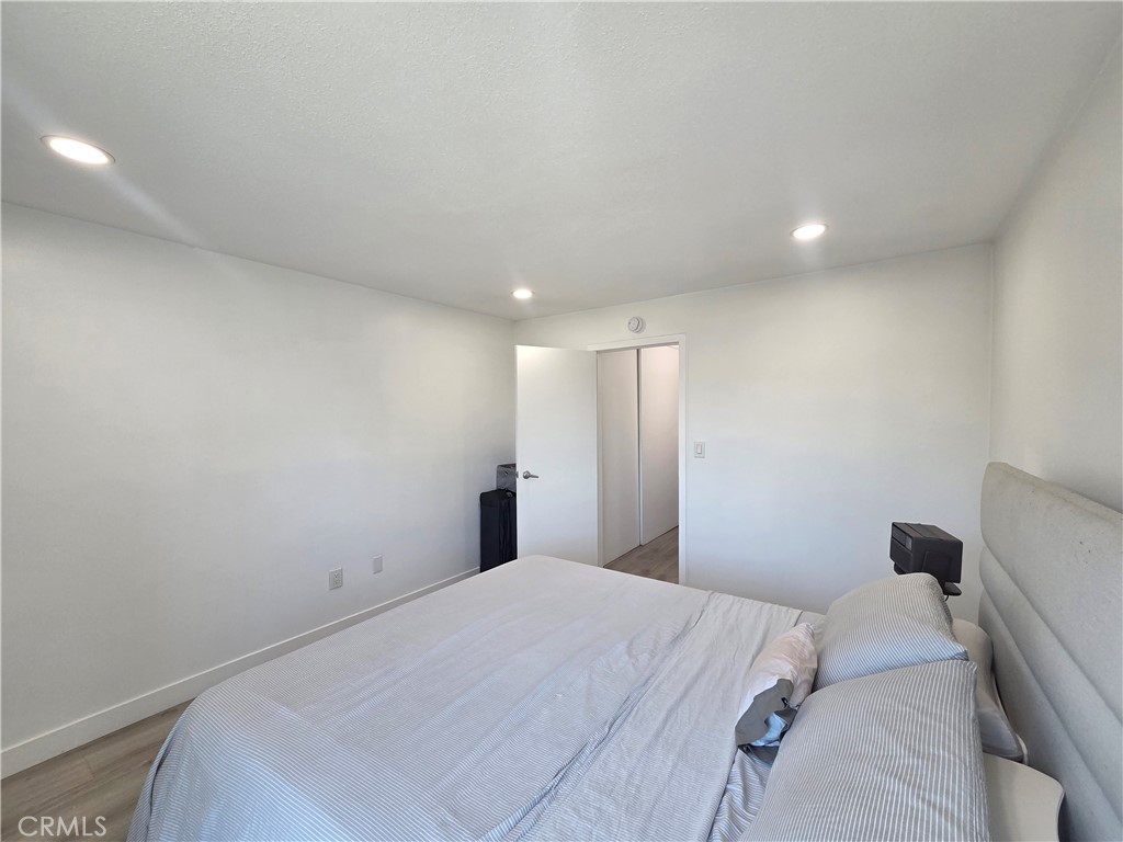 5585 E Pacific Coast Highway 240 Property Photo 14