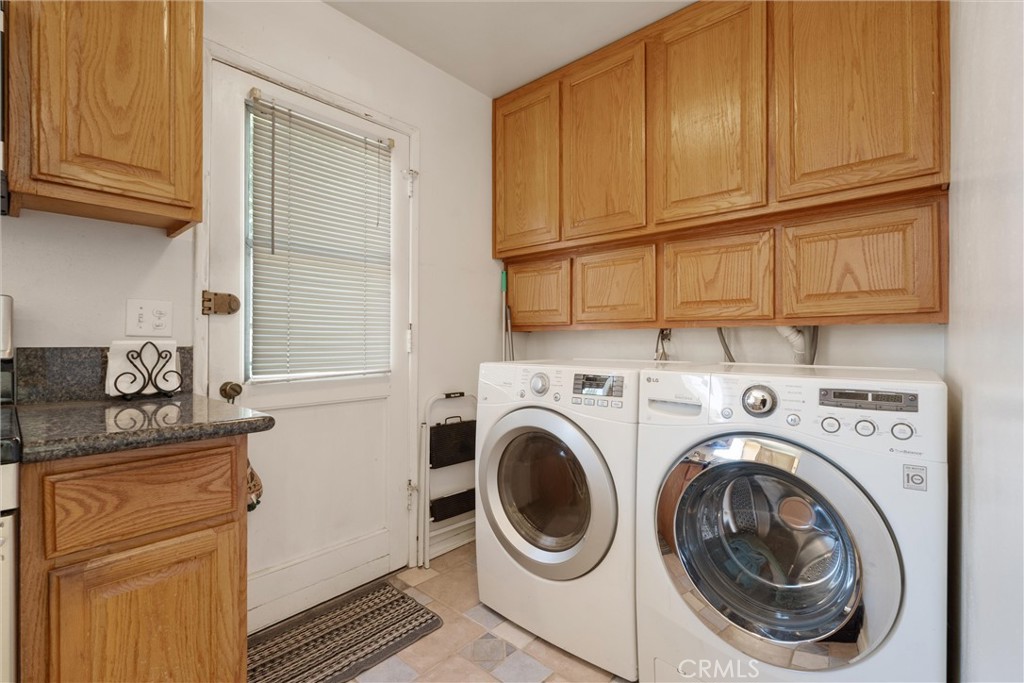23328 Gilmore Street Property Photo 15