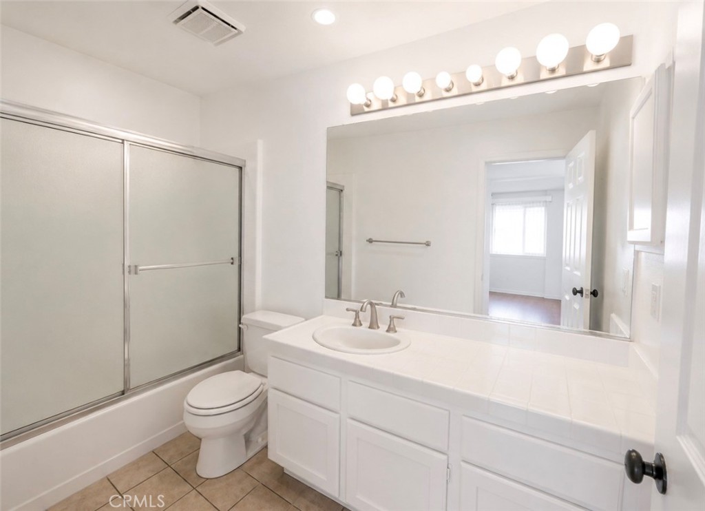 11630 Warner 510 Property Photo 11