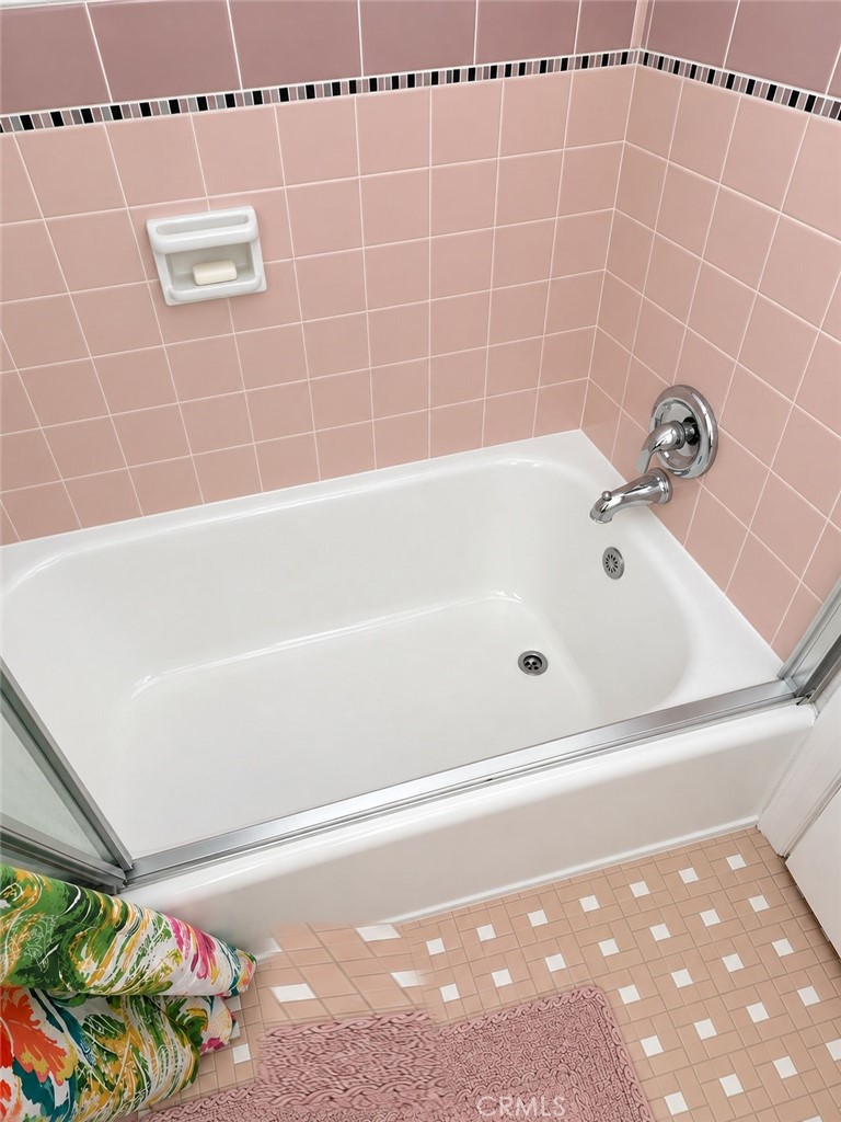 800 E Ocean 1203 Property Photo 13