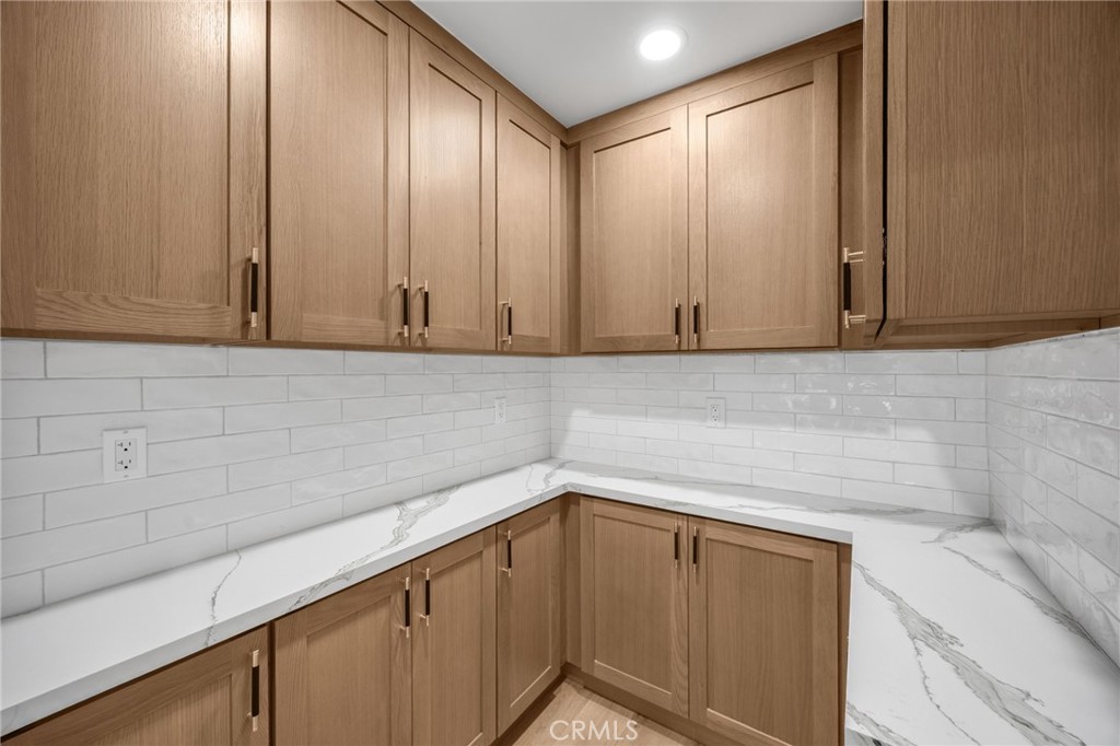 4656 Greenbush Property Photo 11