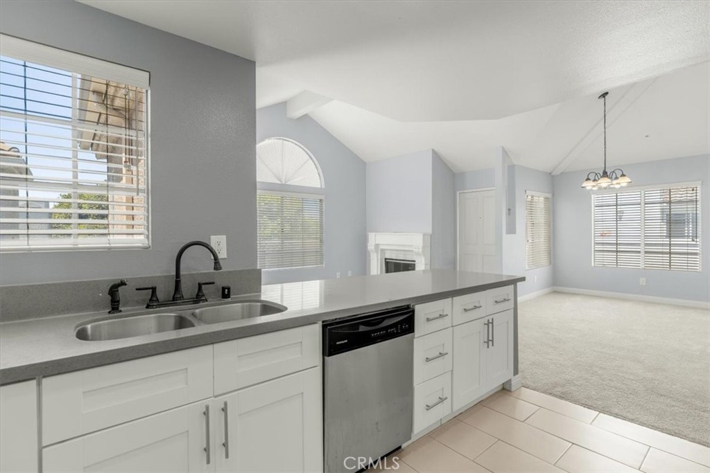 4561 Warner Property Photo 8