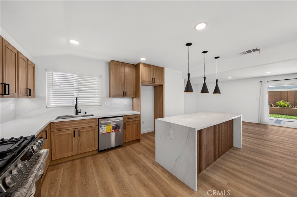 14356 Coolbank Property Photo 12
