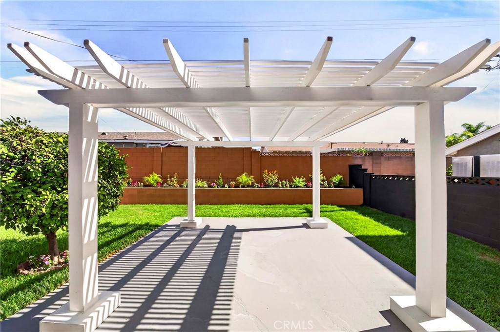 14356 Coolbank Property Photo 42