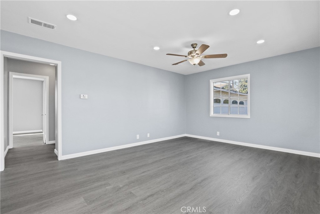 8408 Cleta Property Photo 2