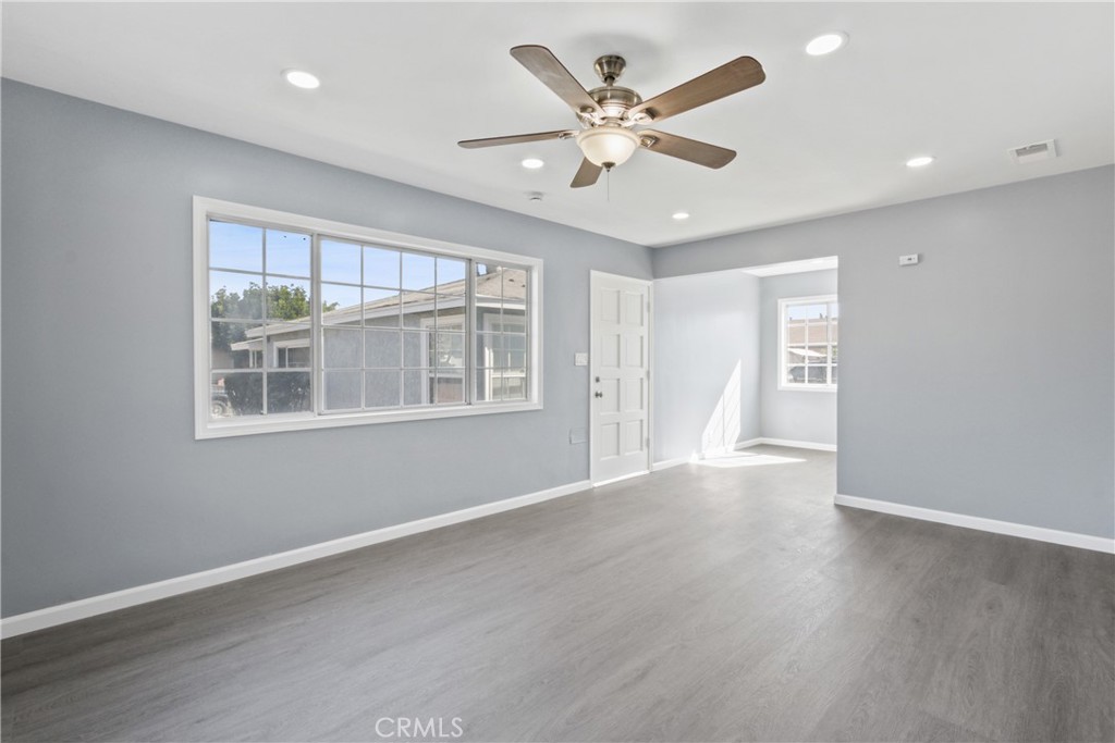 8408 Cleta Property Photo 4