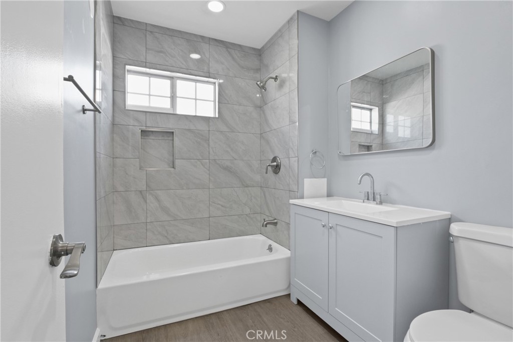 8408 Cleta Property Photo 13