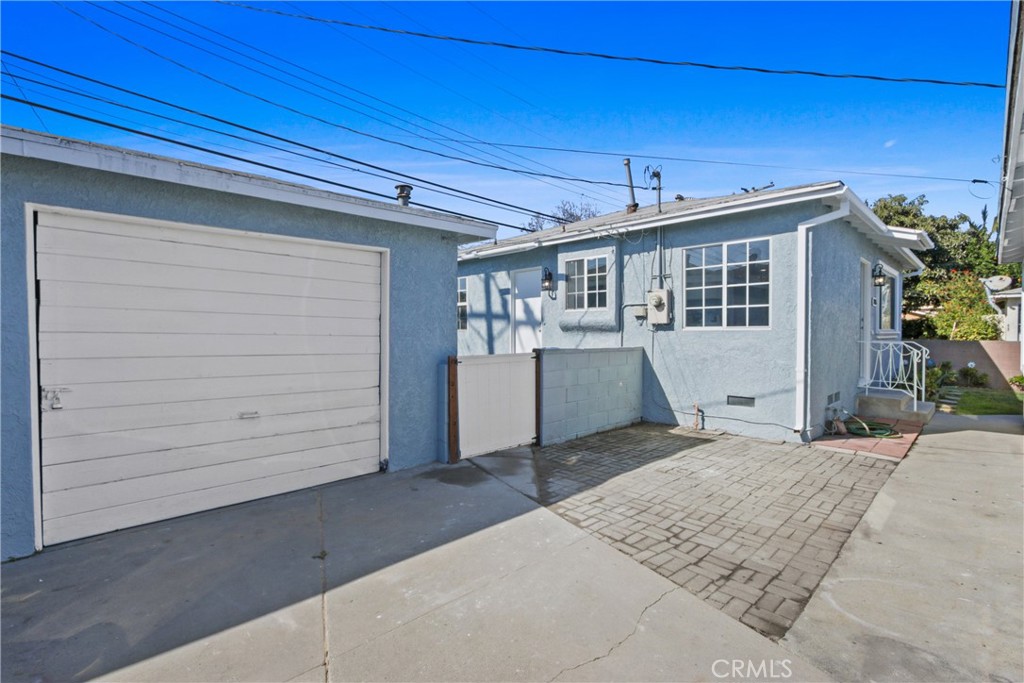 8408 Cleta Property Photo 17