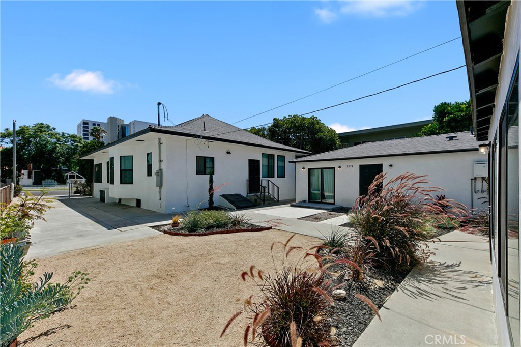 1317 E 1st Property Photo 4
