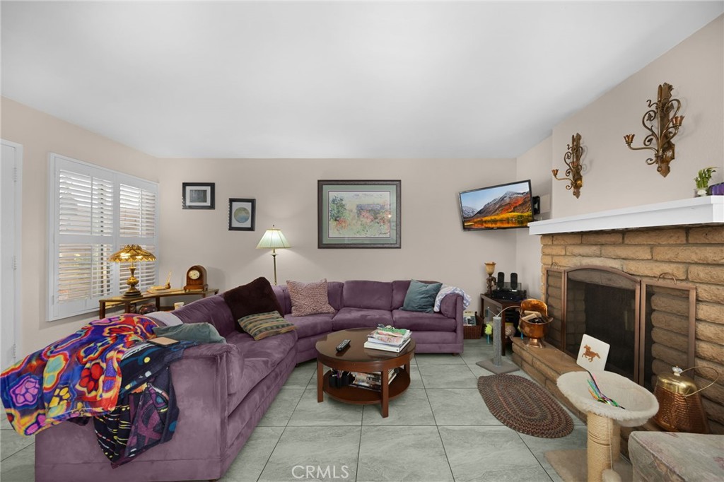 1402 Vista Grande Property Photo 6