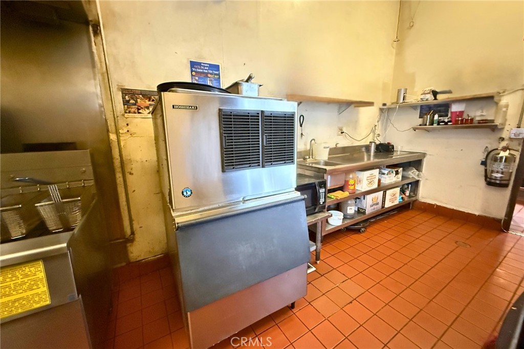 4110 N Harbor Blvd Property Photo 13