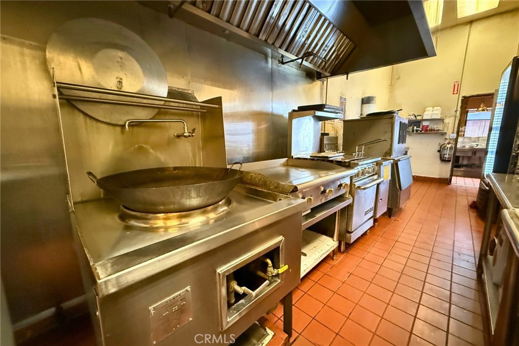 4110 N Harbor Blvd Property Photo 16