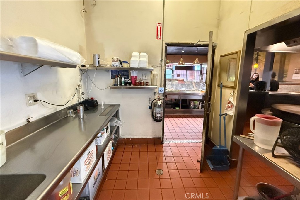 4110 N Harbor Blvd Property Photo 21