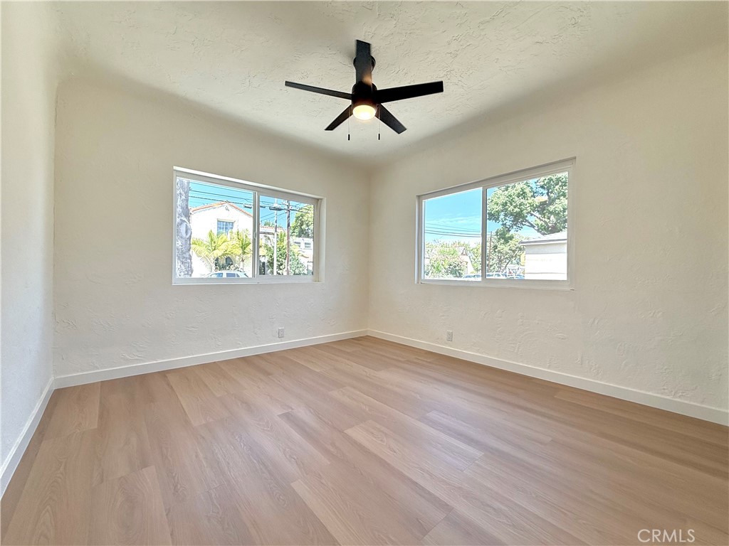 472 W Burnett Property Photo 14