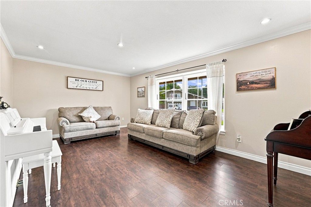 25711 Chrisanta Drive Property Photo 20