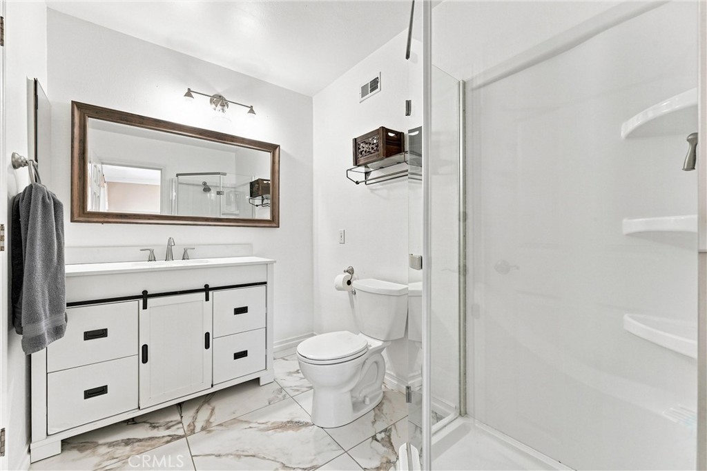 25711 Chrisanta Drive Property Photo 23
