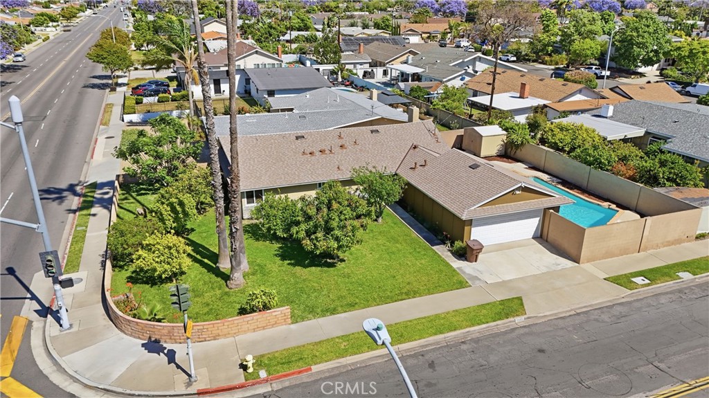 1946 W Broadway Property Photo 27