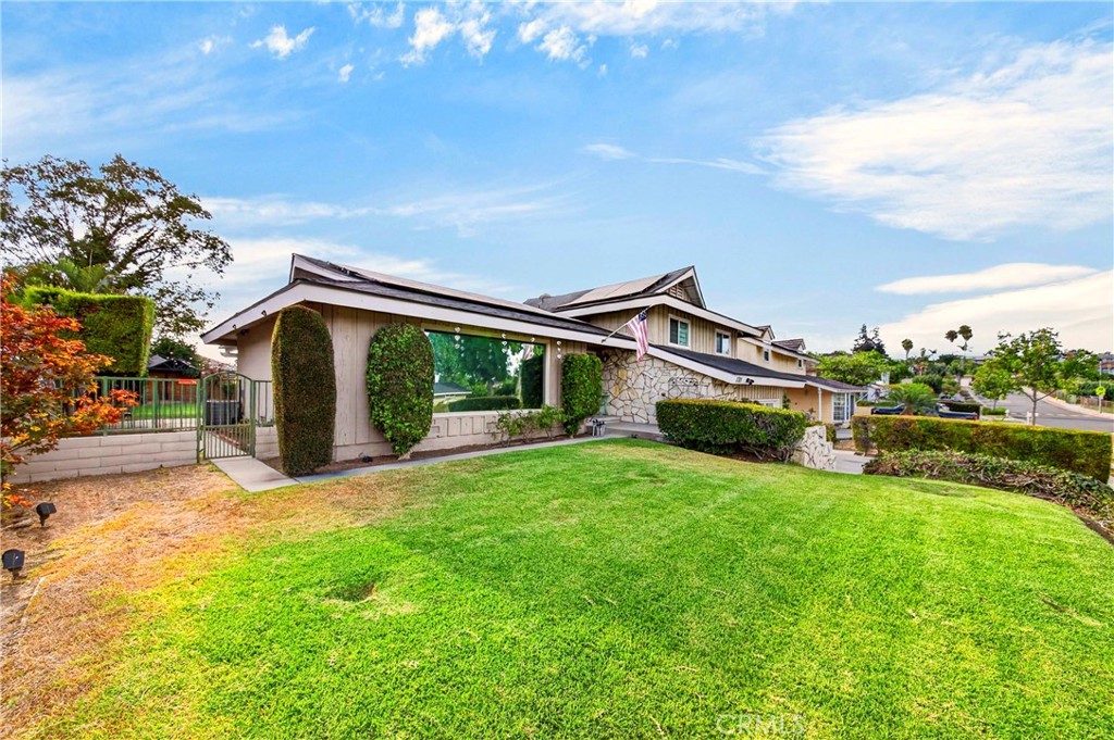 1701 Sunrise Property Photo 3