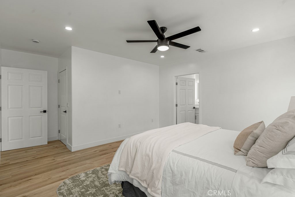 5419 S Rimpau Property Photo 19