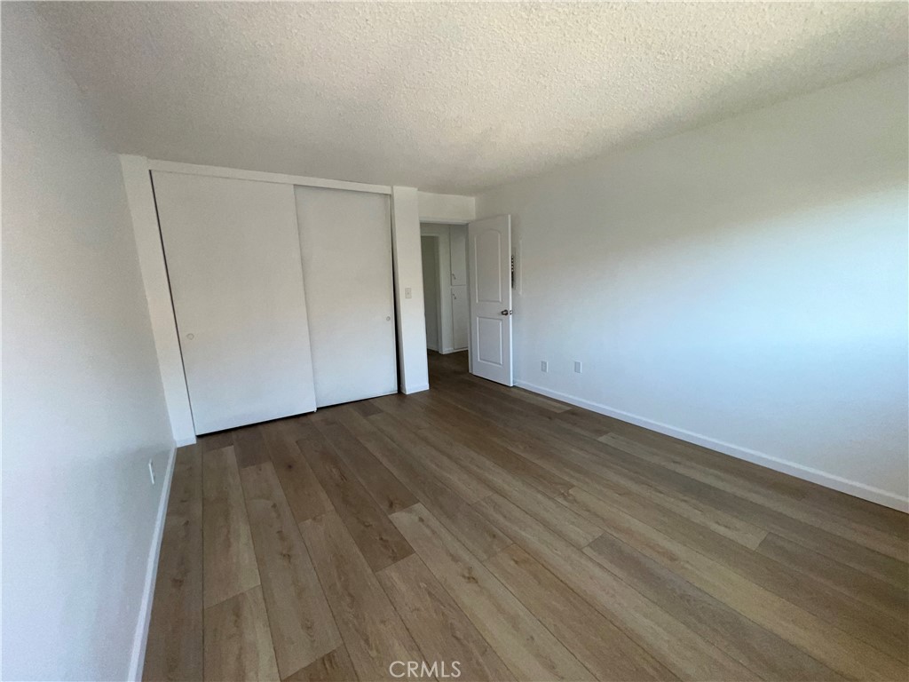 13829 Christine Drive G Property Photo 4