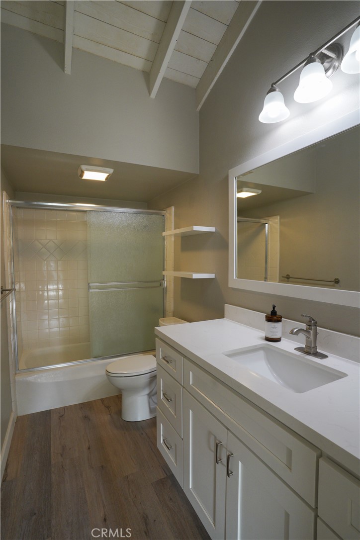 320 12th Street 12 Property Photo 11