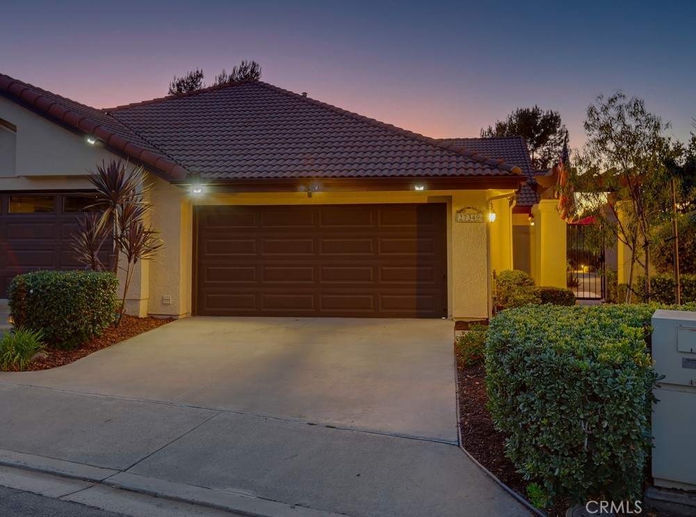 27349 Paseo Placentia