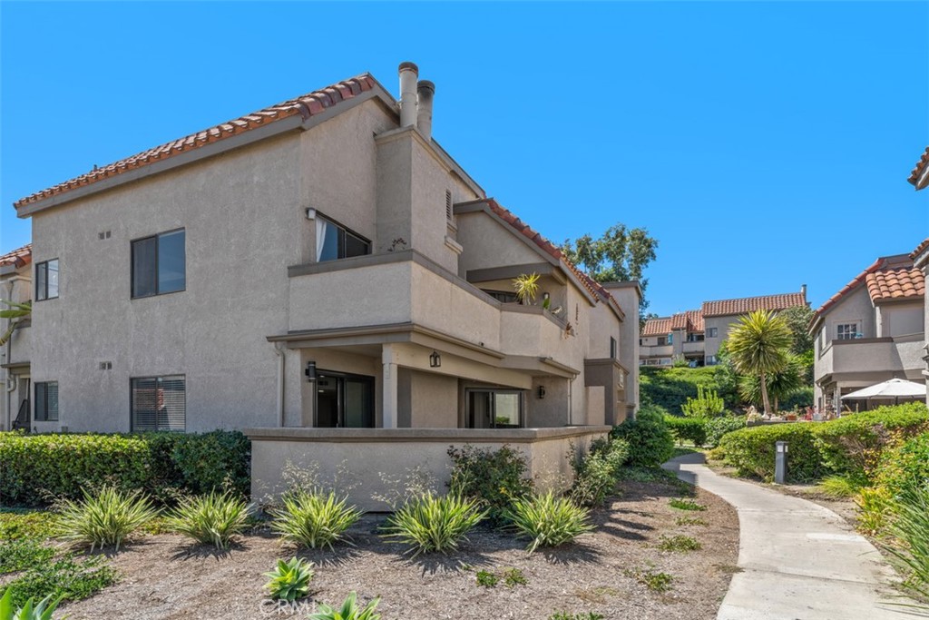 28121 Montecito 23 Property Photo 2