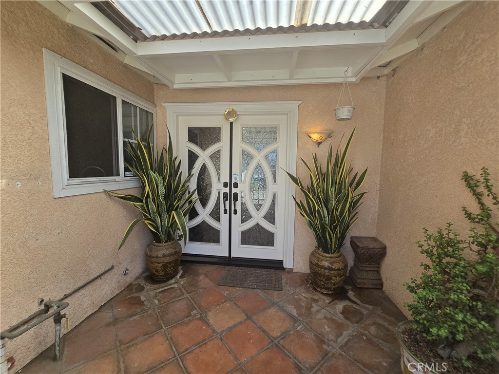 9802 Kern Avenue Property Photo 5