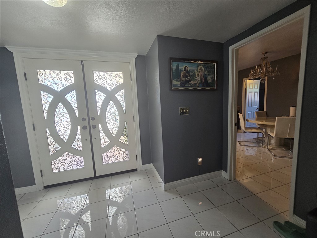 9802 Kern Avenue Property Photo 8