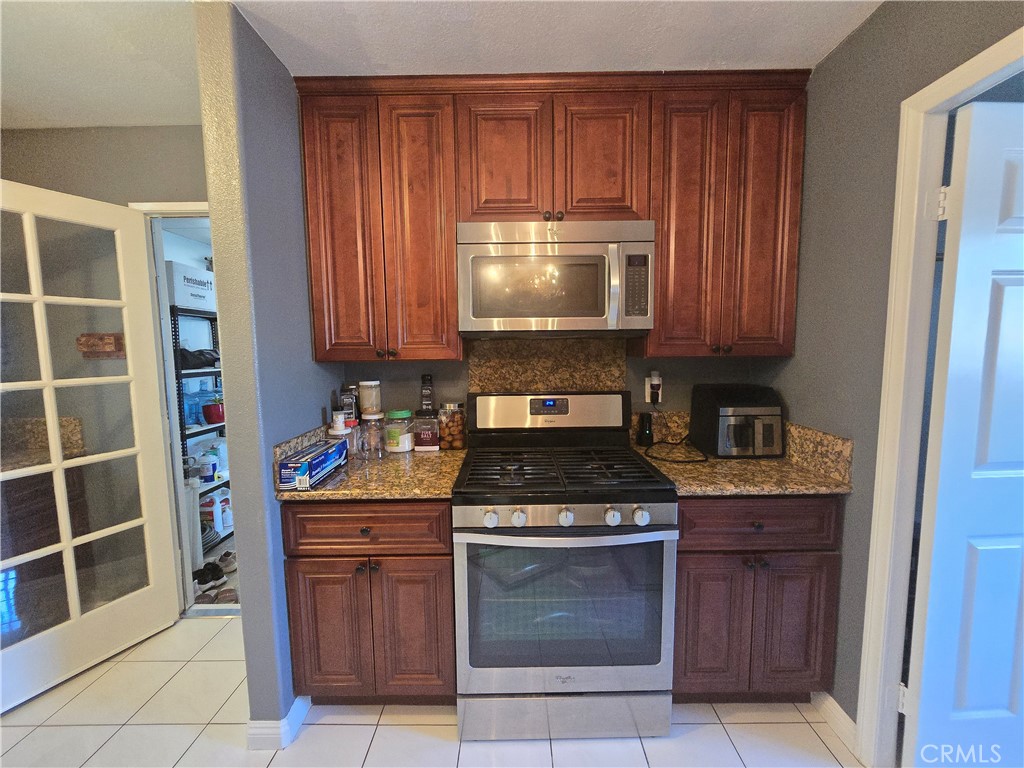 9802 Kern Avenue Property Photo 11