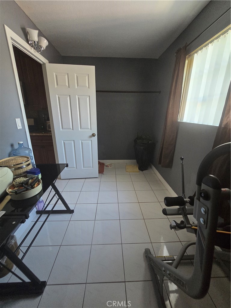 9802 Kern Avenue Property Photo 16