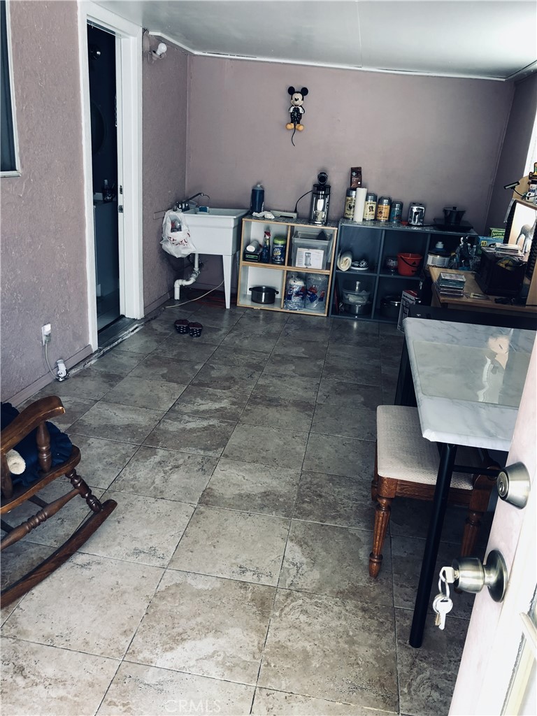 9802 Kern Avenue Property Photo 27